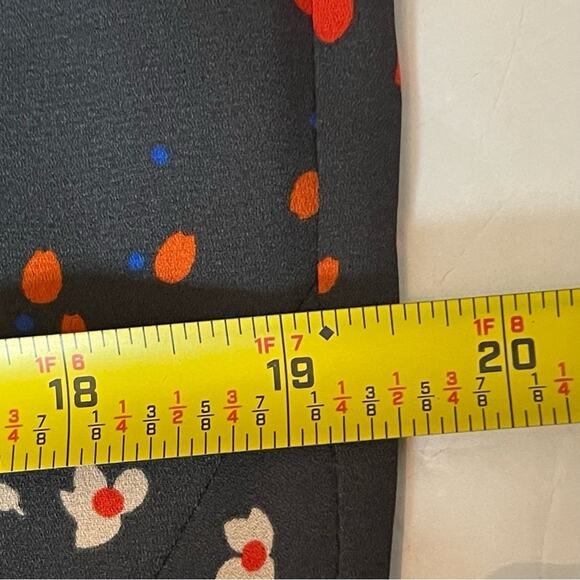 Cabi Gray Floral Cottage Office to Date Night Feminine Dress NWOT Size S - Picture 11 of 12